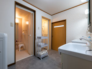 {{brizy_dc_image_alt imageSrc=