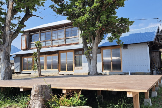 {{brizy_dc_image_alt imageSrc=